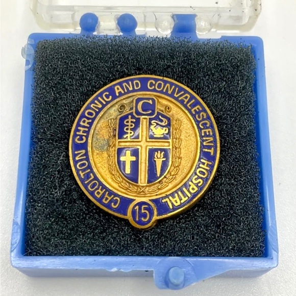 Rare Vintage Carlton Chronic And Convalescent HOSPITAL Gold Filled Pin Pollock - Picture 3 of 8